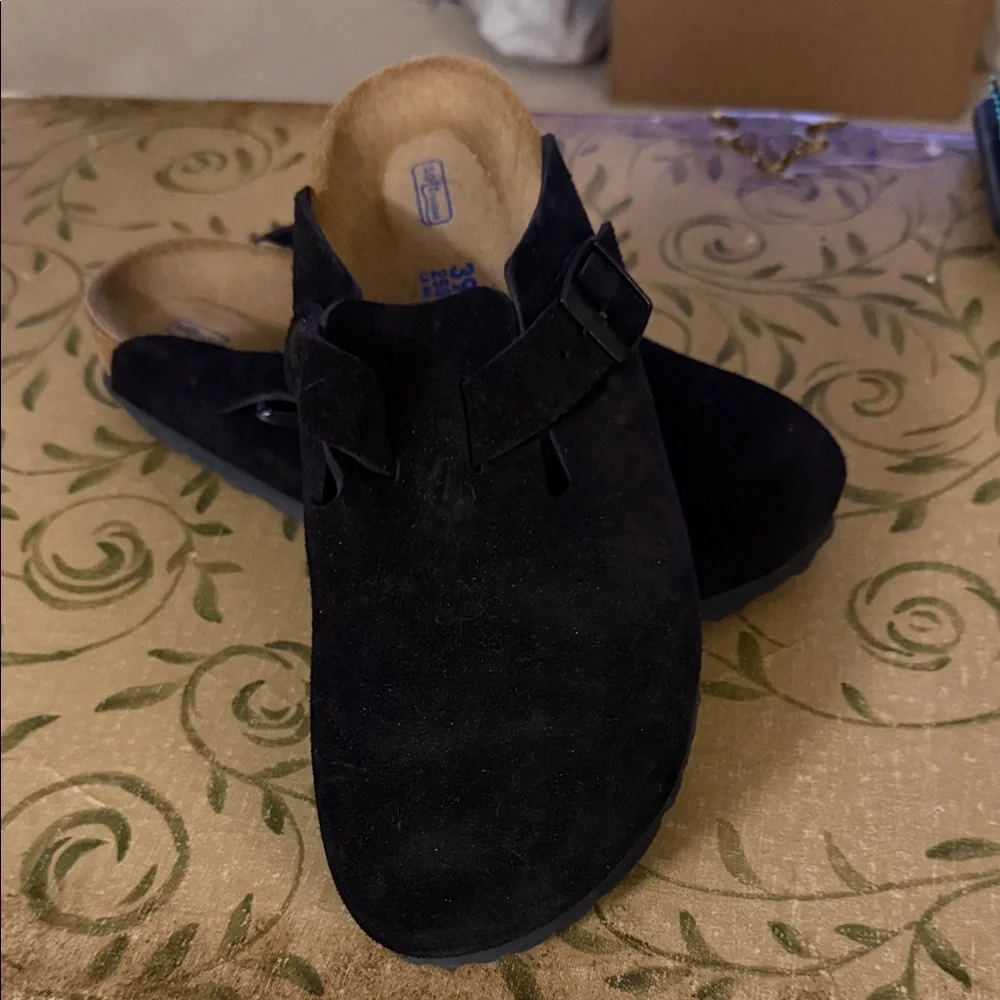 Women's Birkenstock Boston Black Suede Slip-On Clogs - Picture 1 of 4